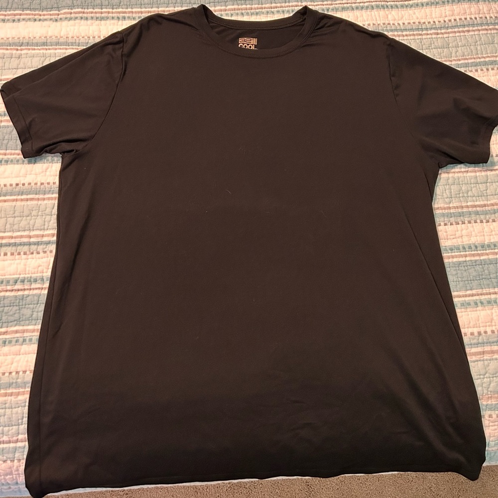 Men’s short sleeve 32 degrees shirt
